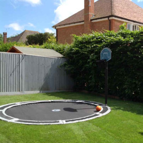 round-trampoline-bb-hoop